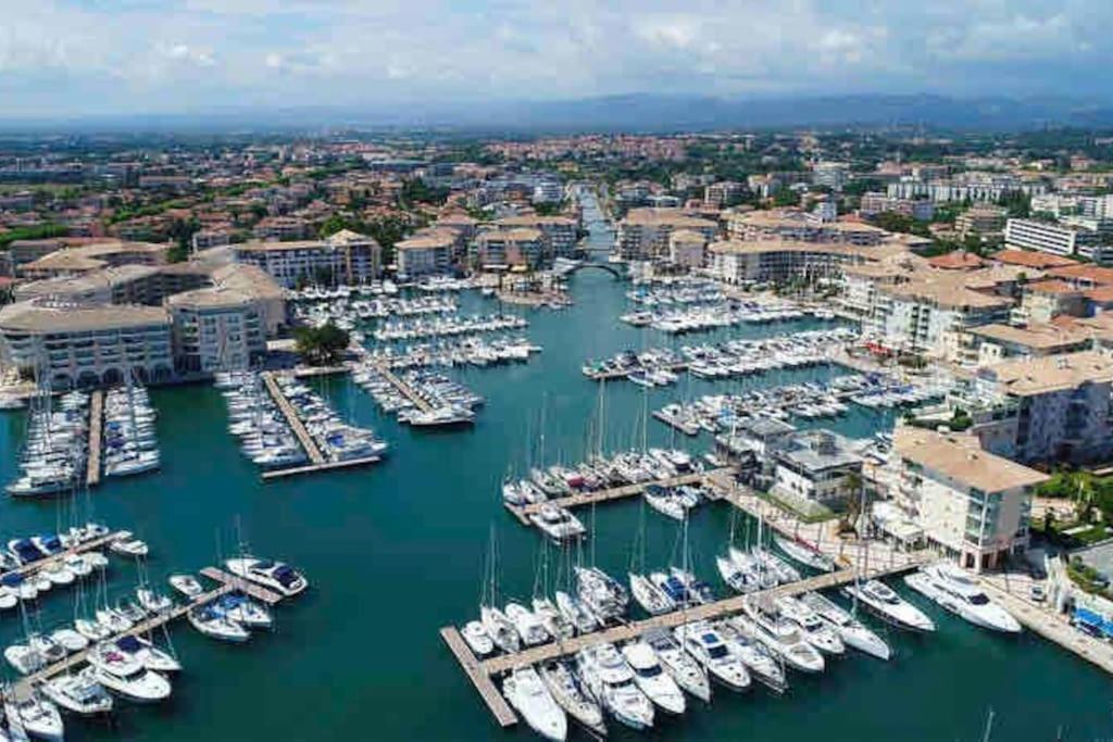 Port-Frejus, Le Paladien, Appartement 2 Pieces Climatise, Terrasse & Parking Εξωτερικό φωτογραφία