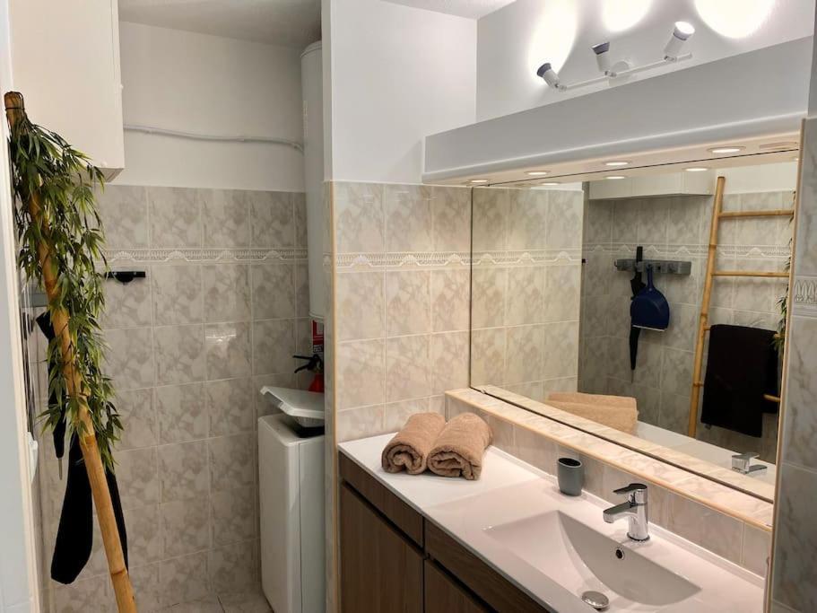 Port-Frejus, Le Paladien, Appartement 2 Pieces Climatise, Terrasse & Parking Εξωτερικό φωτογραφία